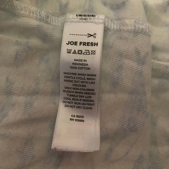 Joe Fresh Shark Print Baby Sleeper 18–24M – Blue Zip-Up Cotton Pajamas - Picture 7 of 7